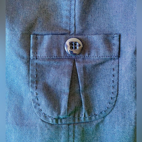 Classiques Entier Denim Jacket with Exquisite Details - Picture 4 of 6